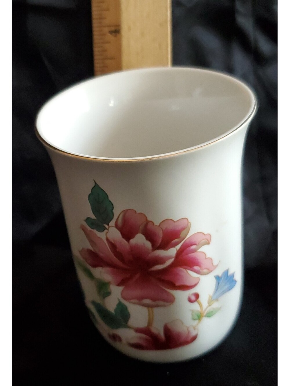 Mt.Clemens Pottery Flower Cup